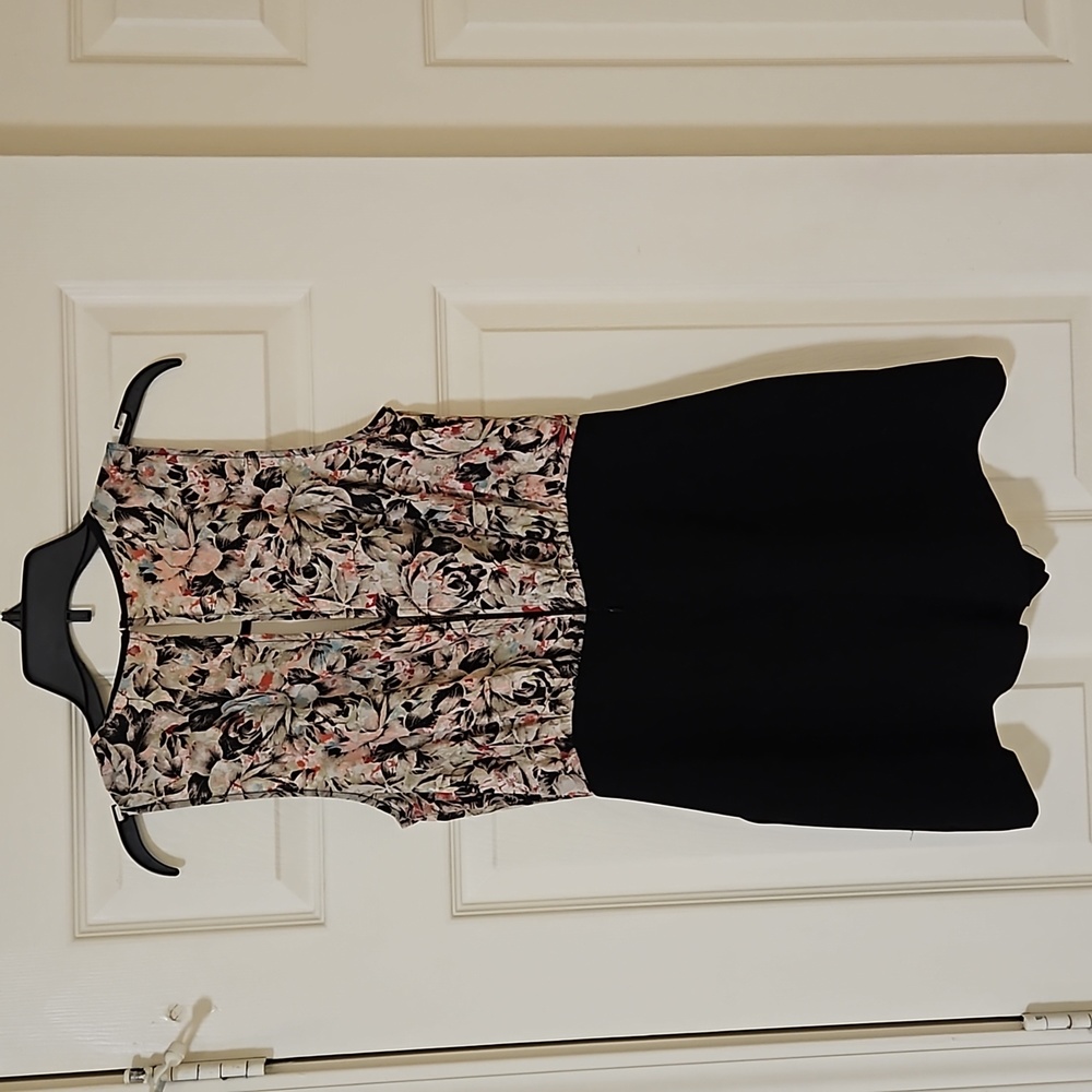 Hi Summer!! Bcbgeneration Rose Patterned Black Bo… - image 6